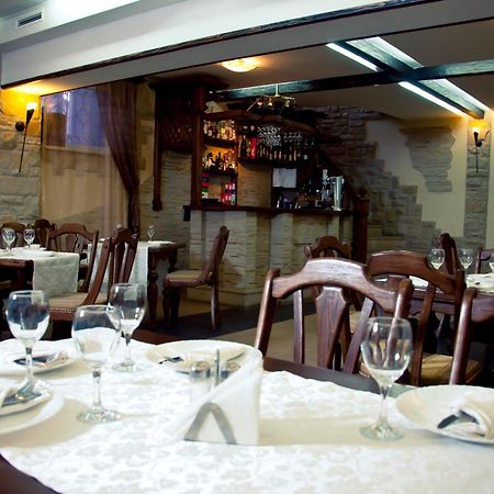 Central Hotel Сороки Экстерьер фото