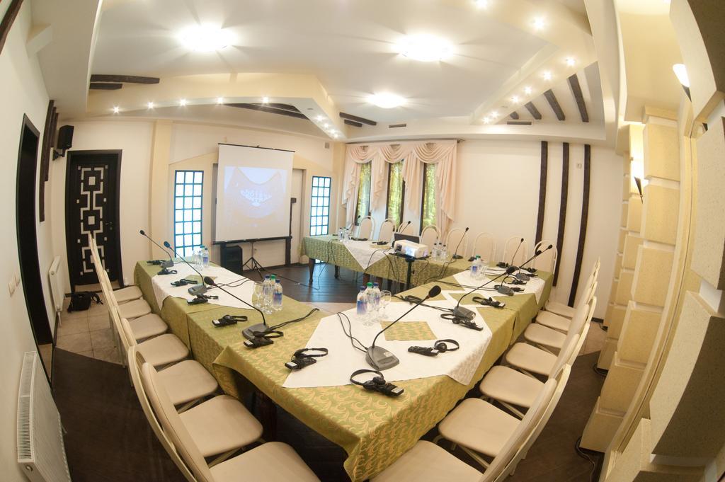 Central Hotel Сороки Экстерьер фото