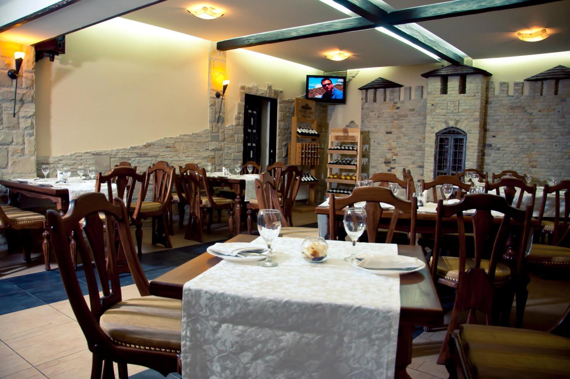 Central Hotel Сороки Экстерьер фото