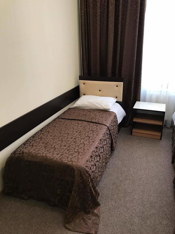 Central Hotel Сороки Экстерьер фото