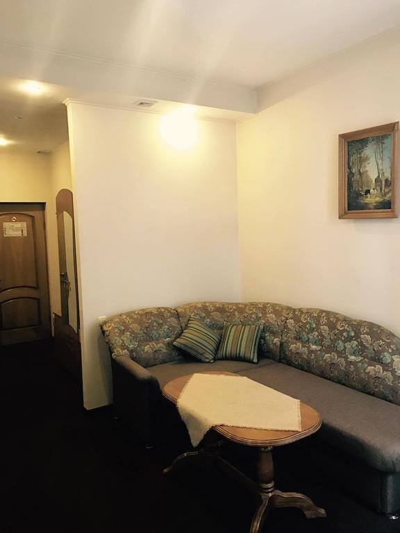 Central Hotel Сороки Экстерьер фото
