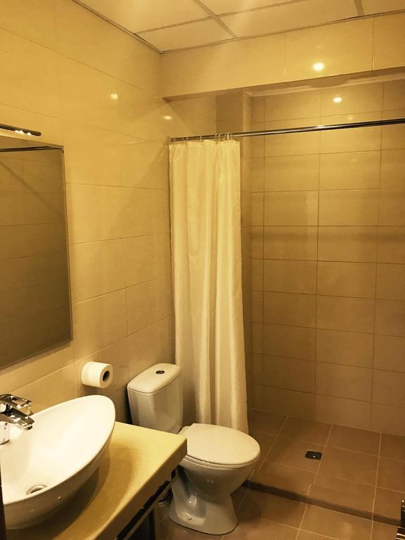 Central Hotel Сороки Экстерьер фото